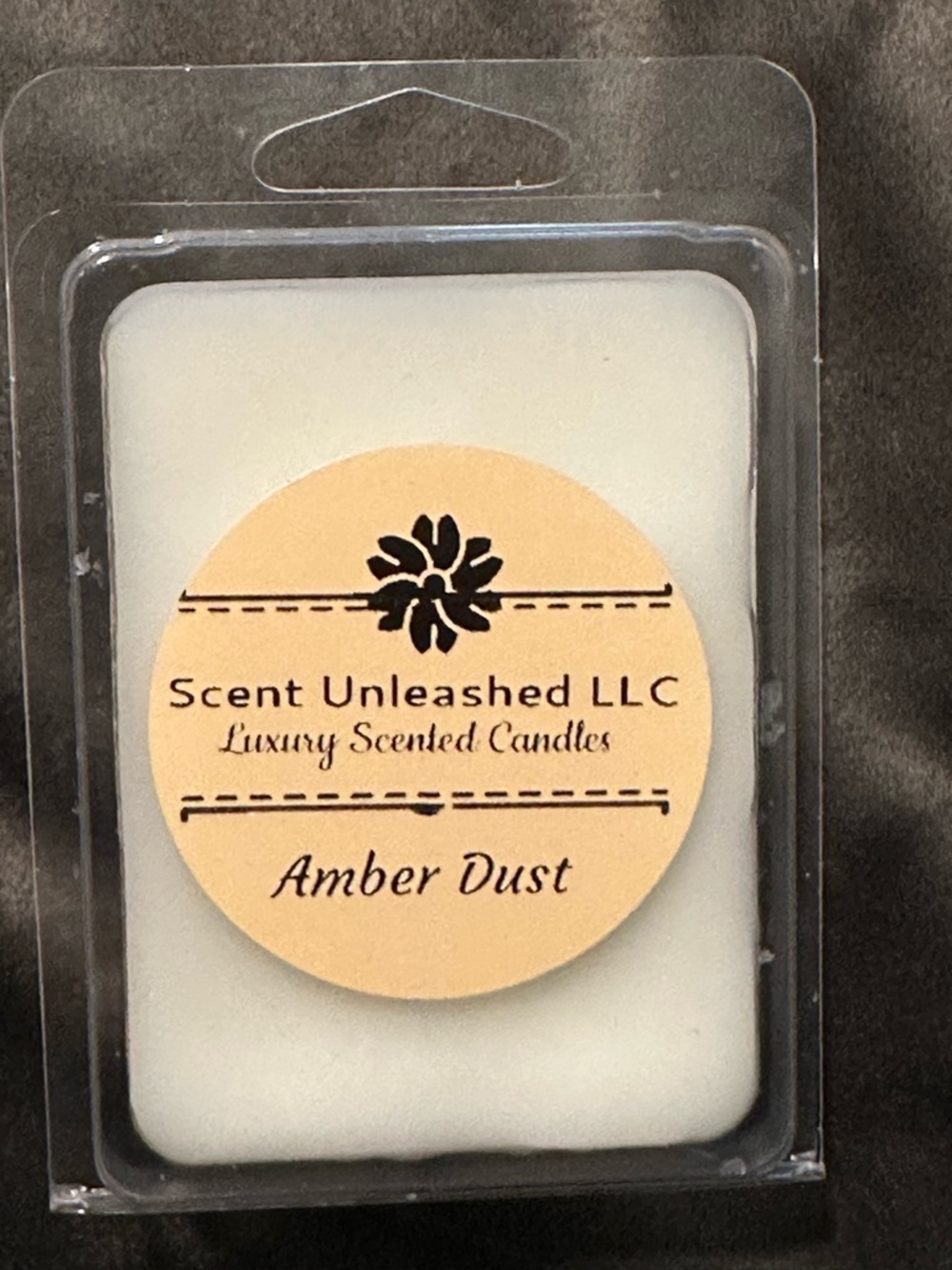 Scent Unleashed LLC Wax Melts - Assorted Fragrances - Picture 4 of 6
